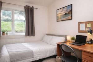 Photo 6- click for photo gallery